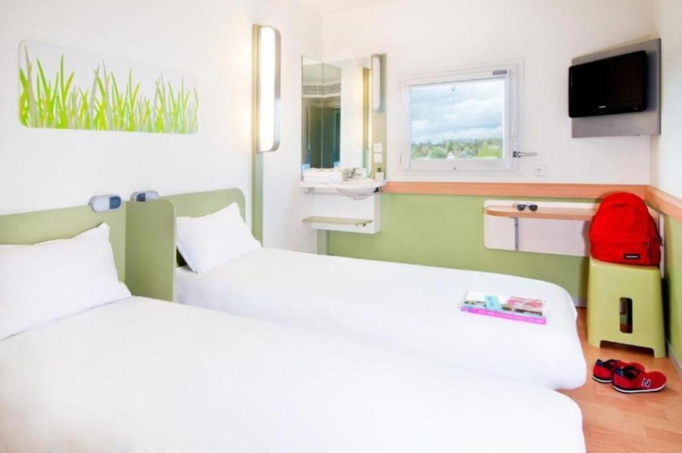 Ibis Budget Marseille Aeroport Provence Vitrolles  Exterior foto