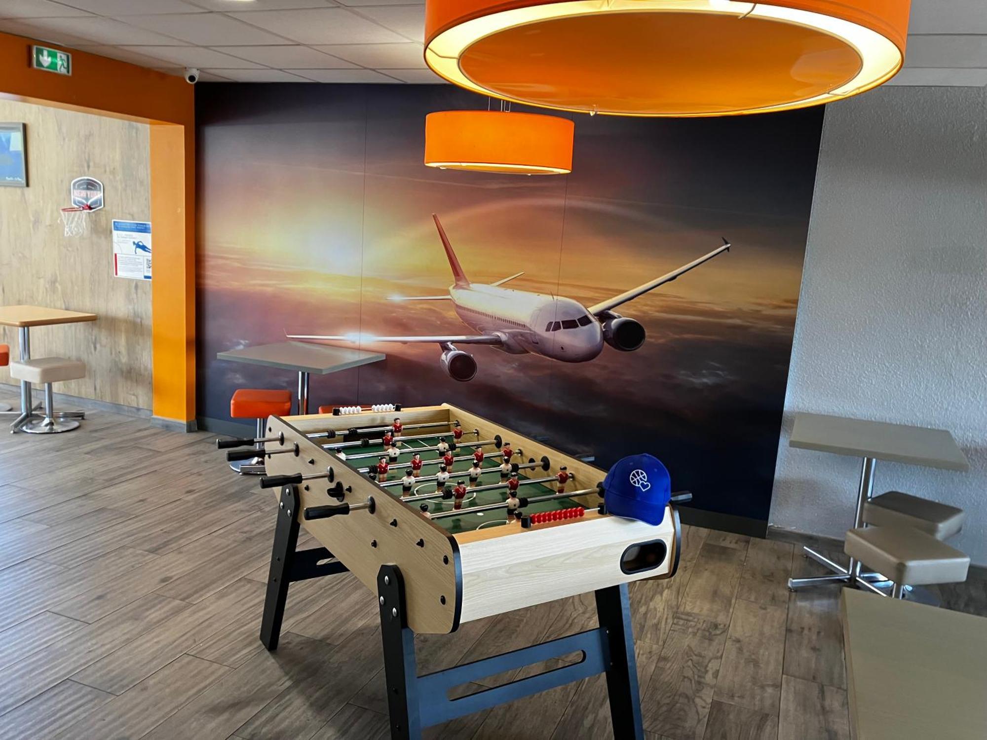 Ibis Budget Marseille Aeroport Provence Vitrolles  Exterior foto