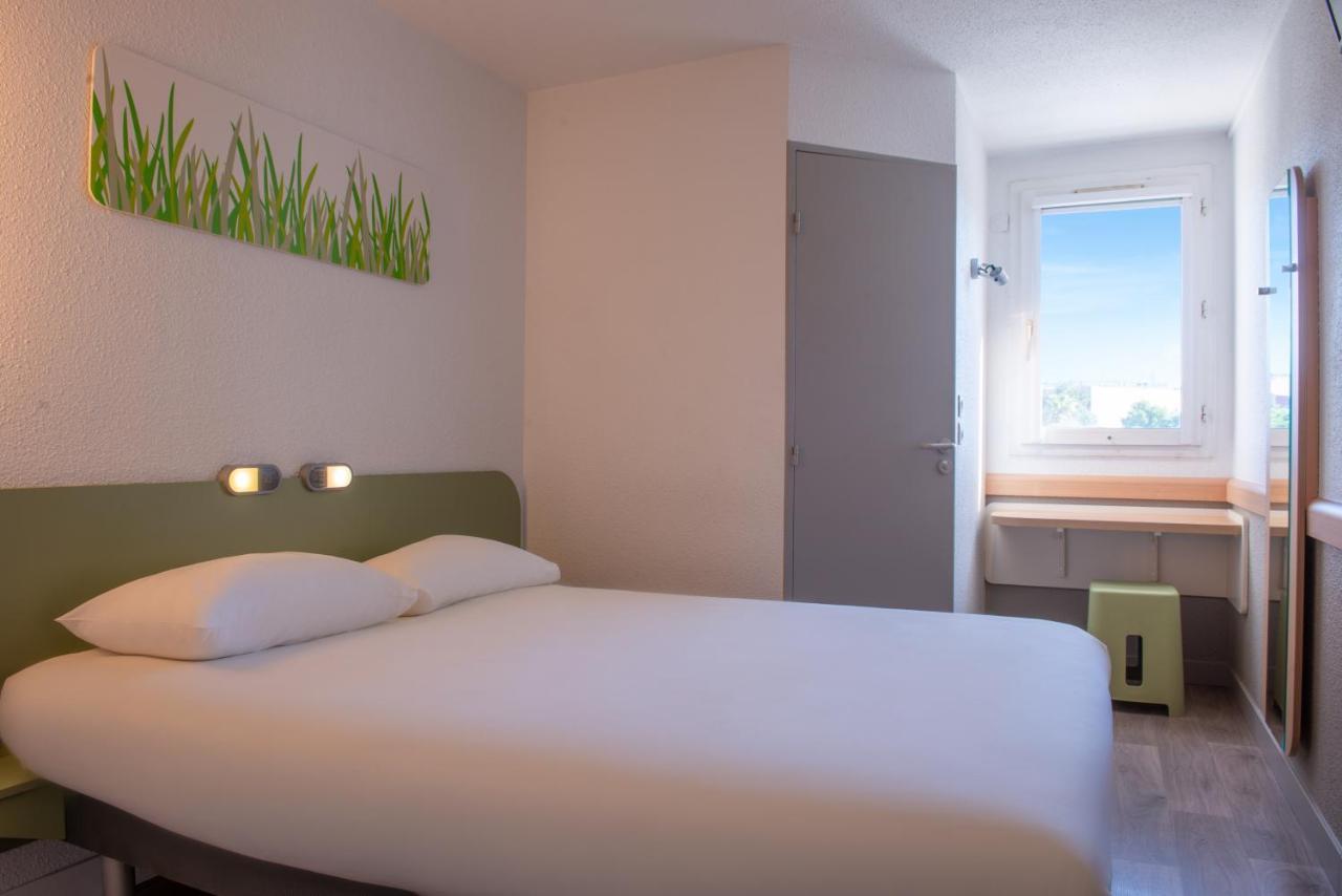 Ibis Budget Marseille Aeroport Provence Vitrolles  Exterior foto